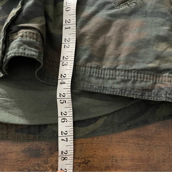 American Eagle AE Womens Camo Embroidered "LOVE" Hooded Jacket Size M utility - Picture 10 of 10